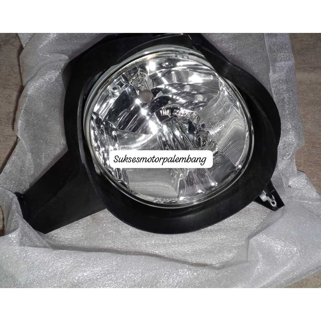 Foglamp Kanan Toyota Vios 2005 / 81210-0D070