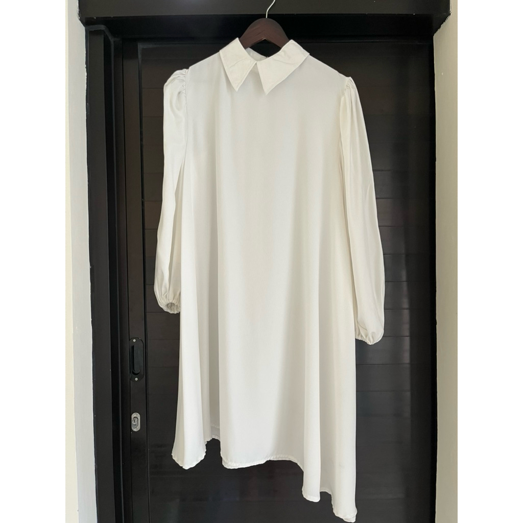 HIVA tunik Jenna Kaia white preloved