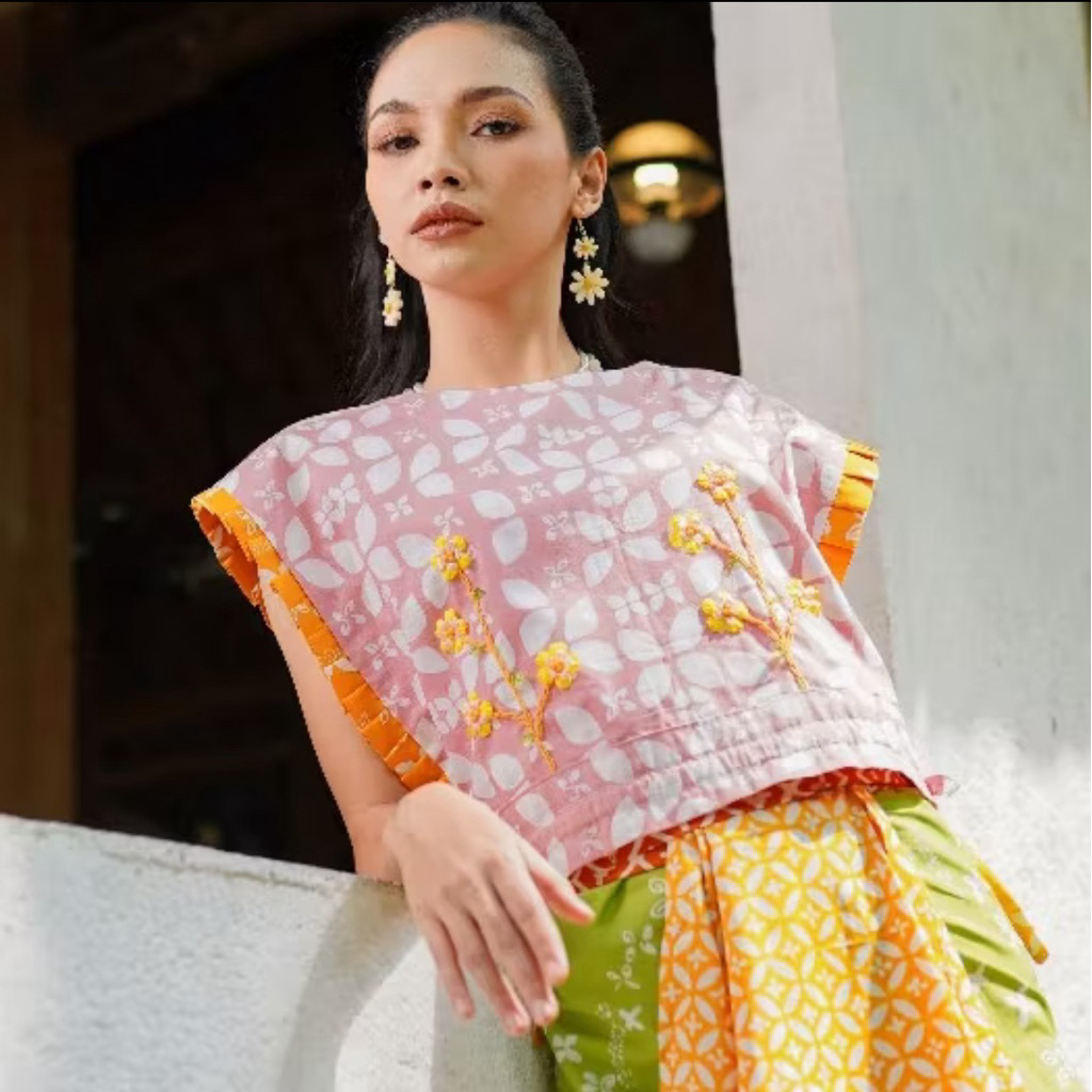 Batik ENOM - Outer Rara - Outer Batik Modern - Batik Wanita Premium - Saujana Series