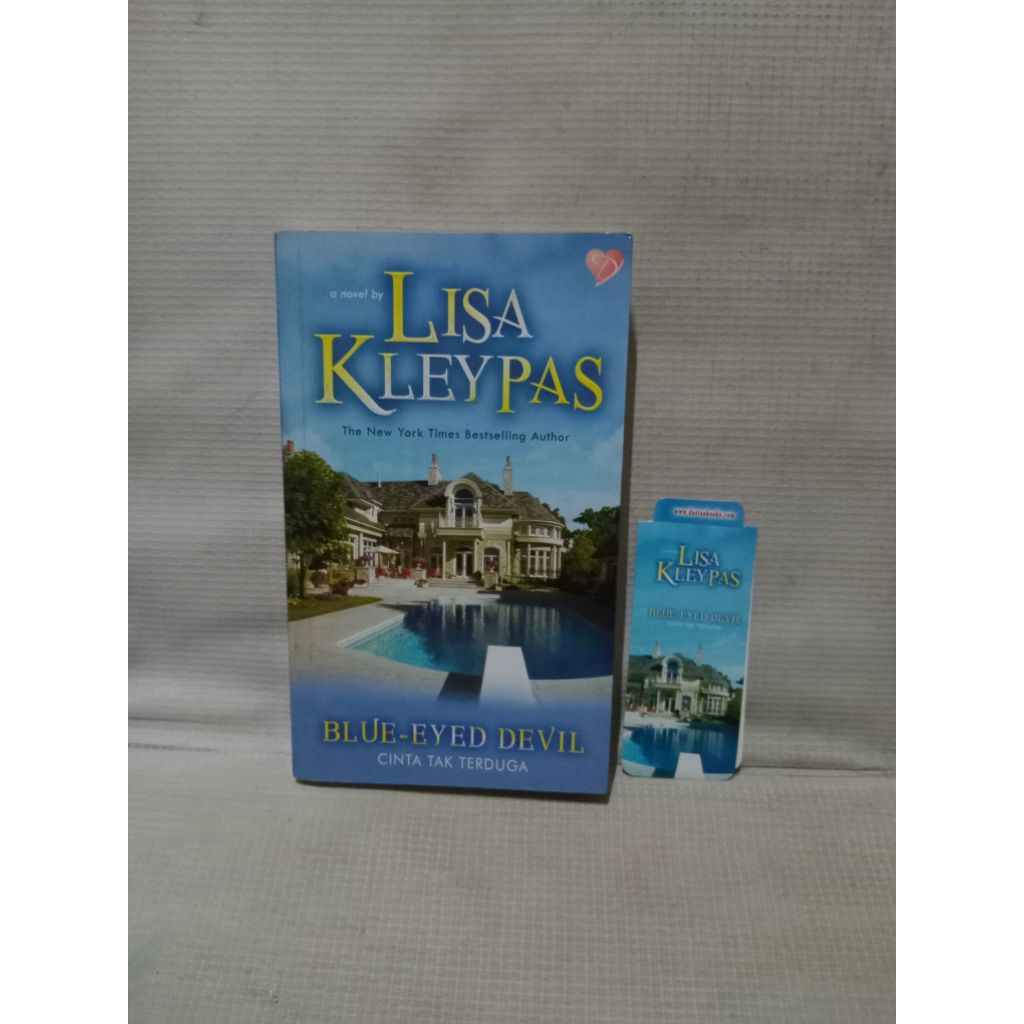NOVEL LISA KLEYPAS BLUE EYED DEVIL