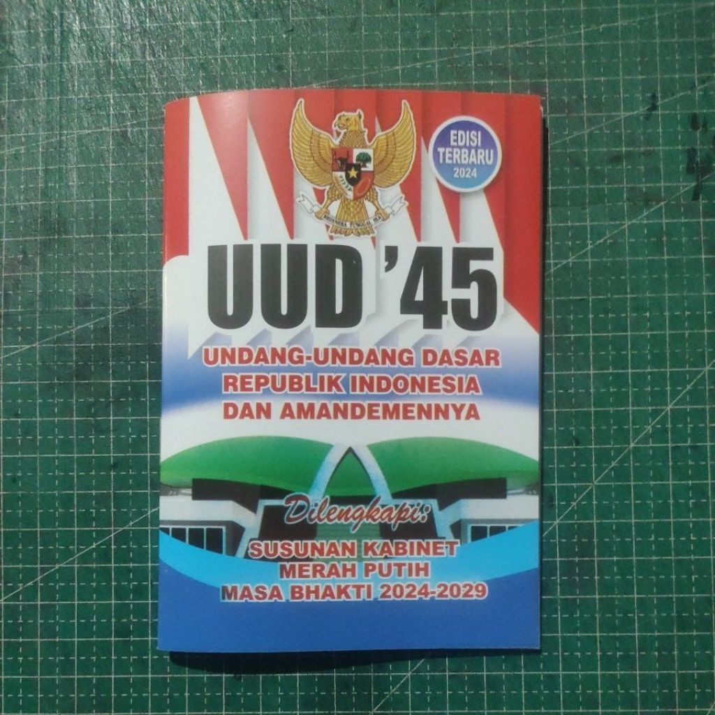 Buku Saku UUD 1945 Edisi Terbaru