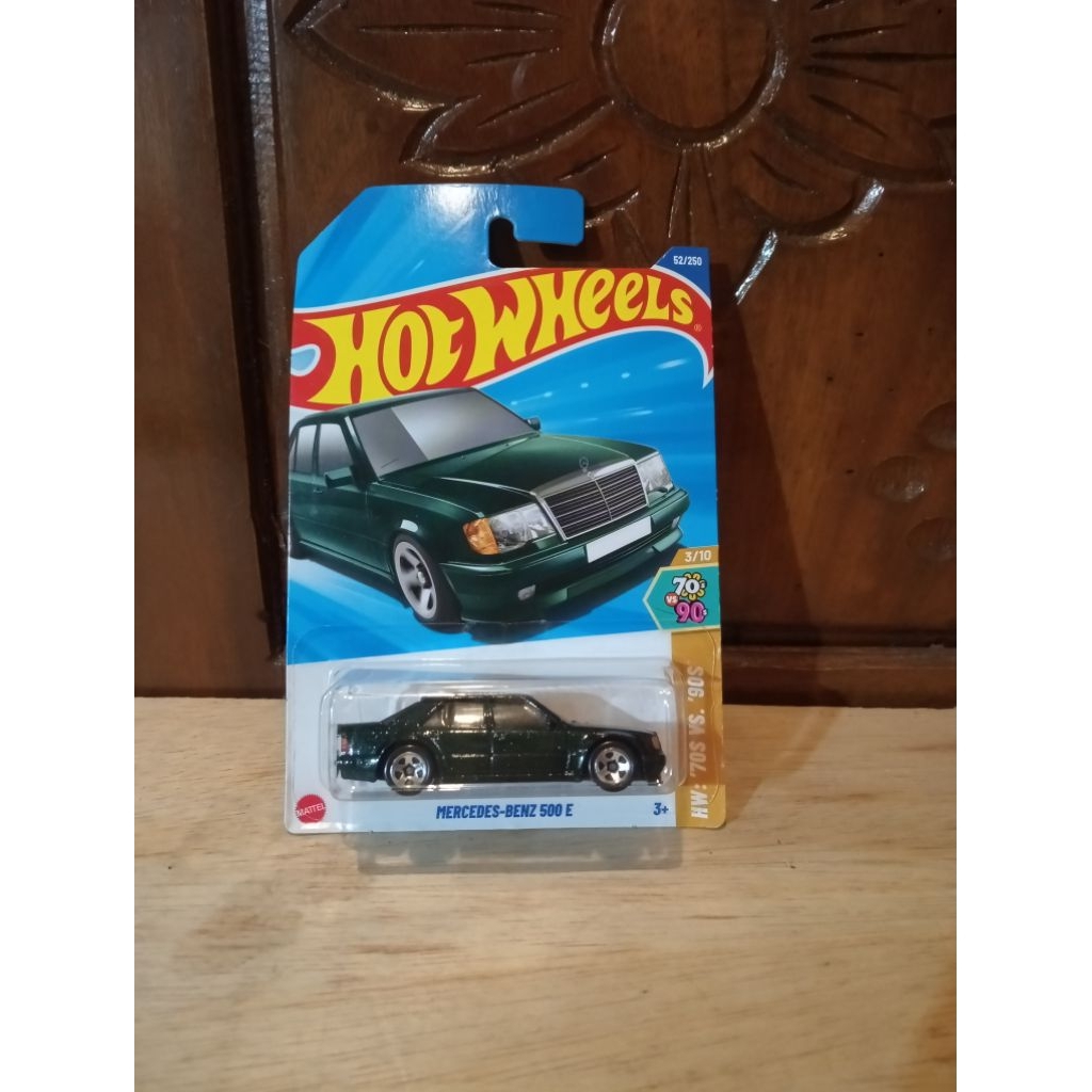 hot wheels mercedes benz 500 e