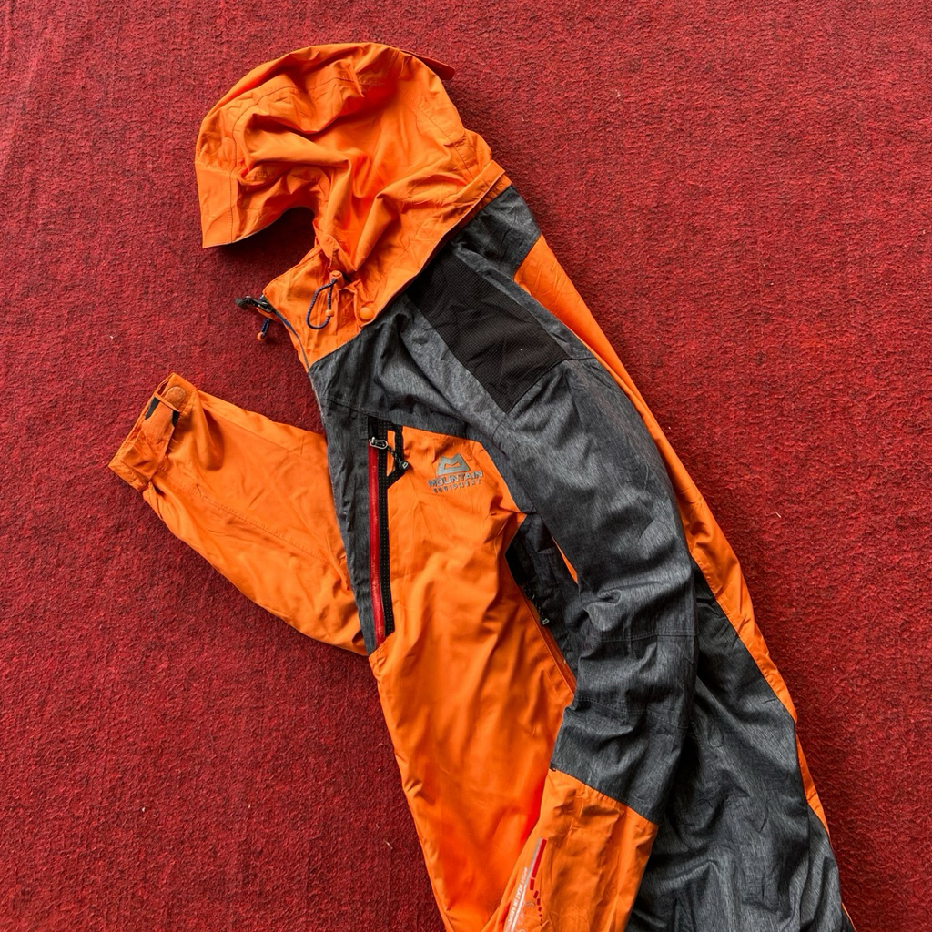 jaket mountain equipment