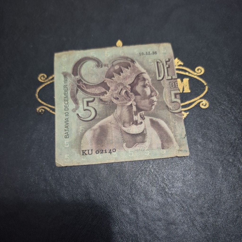 Uang Kuno Senering seri wayang 5 gulden (Sebelah kiri)