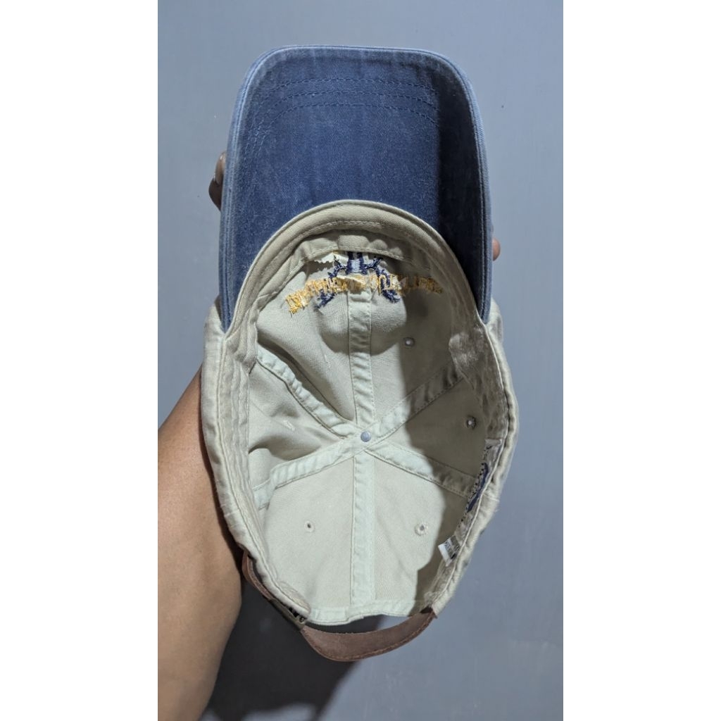 topi bekas