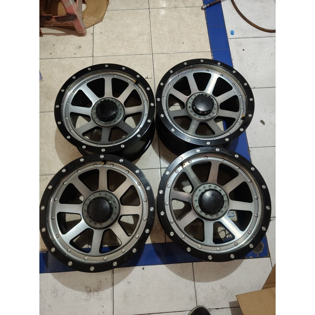 VELG SECOND FORTUNER PAJERO HILUX TRITON XD-SERIES R18X9 H6X139,7 ET15 LIKENEW