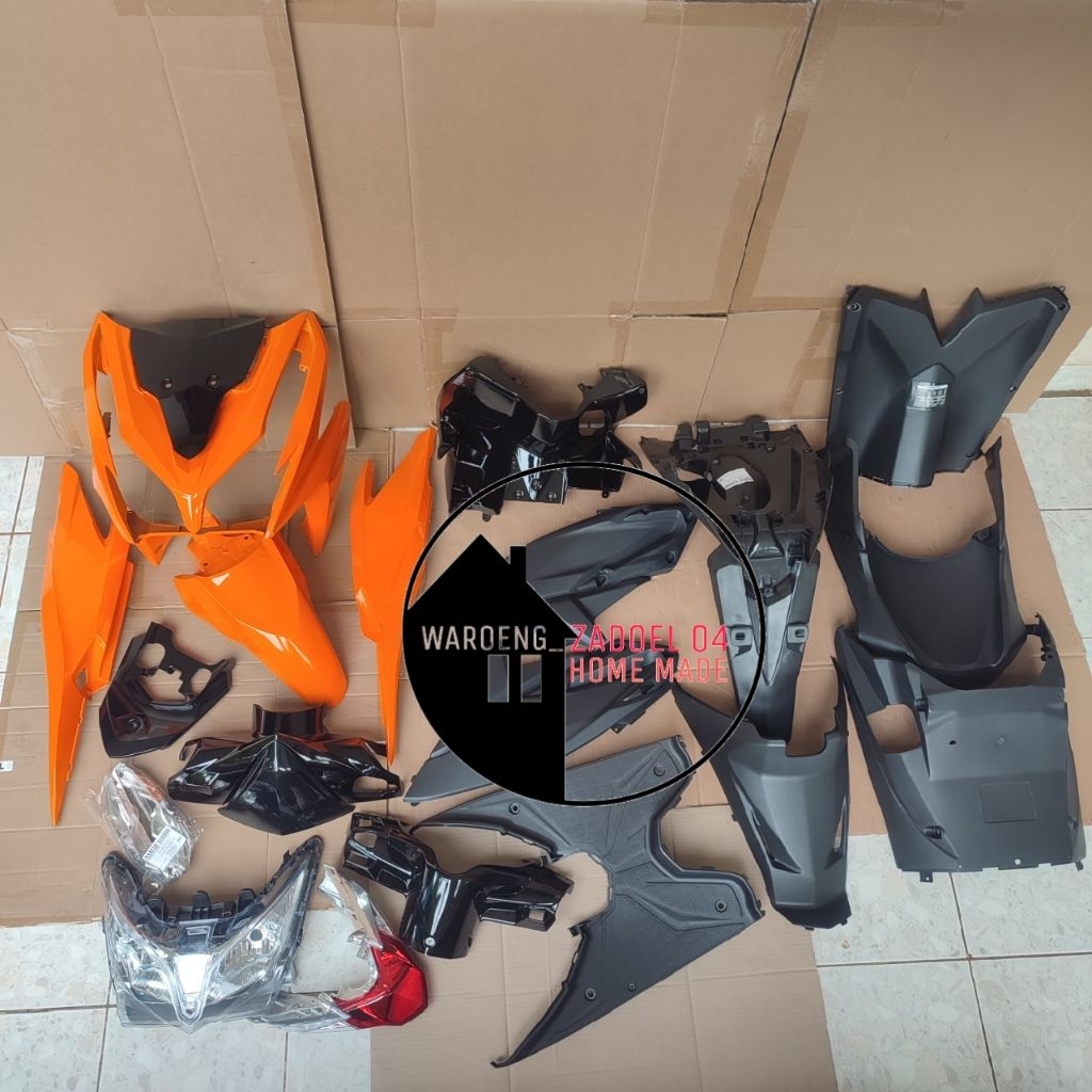 Full Body Halus Kasar + Reflektor Lampu Set Honda Vario Techno 125 Fi Old Kzr Orange