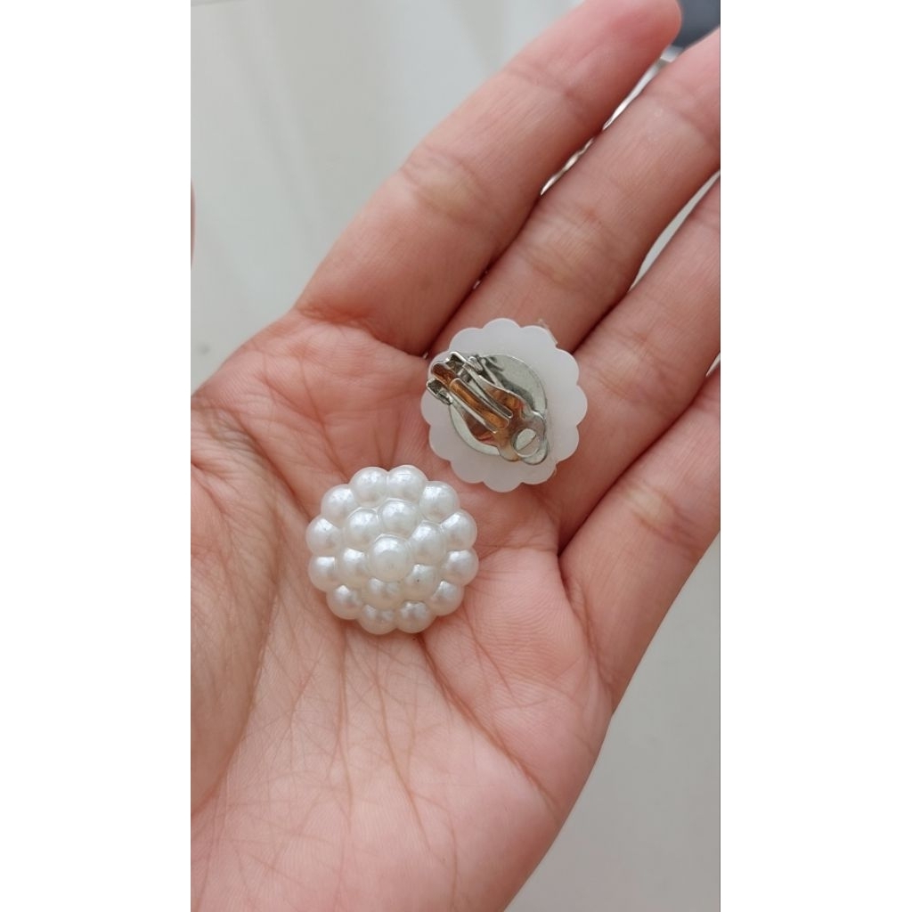 preloved anting hijab