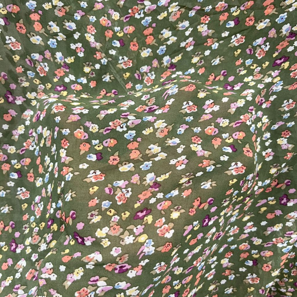 Kain ceruty  motif bunga kecil / kain seruti bahan kebaya /bahan gamis