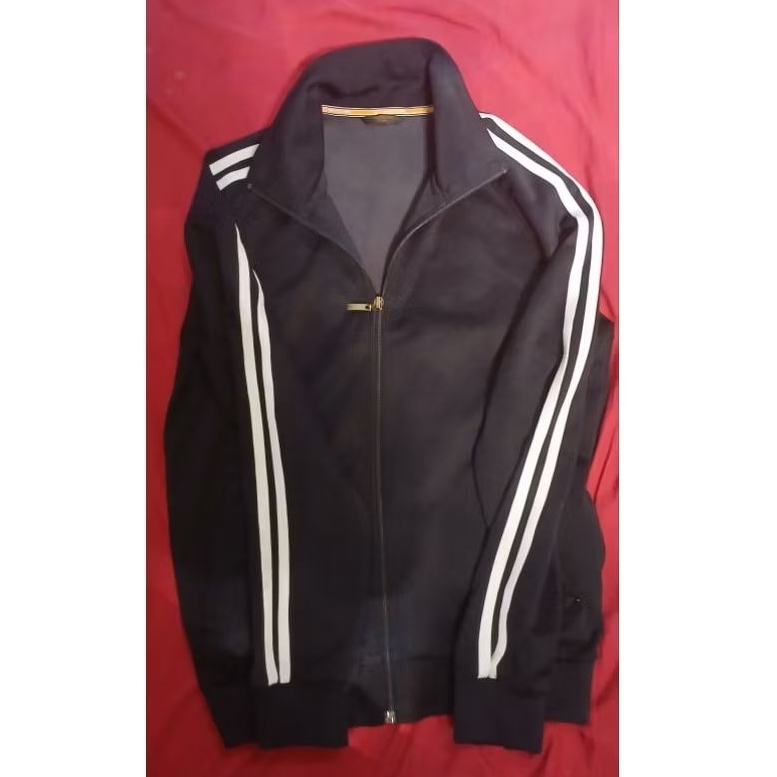 Jacket Tracktop SKOOLOOKS adidas versi korea dua Size LD 100 Panjjang 65