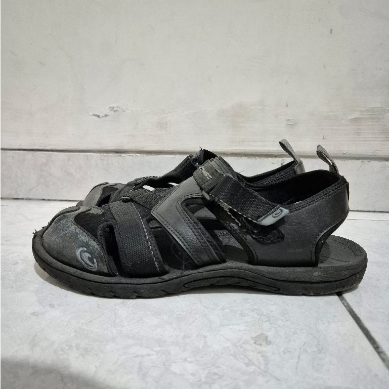 Sepatu Sandal Gunung Hiking Connec Columbia Original Preloved Second Pria Lokal Murah