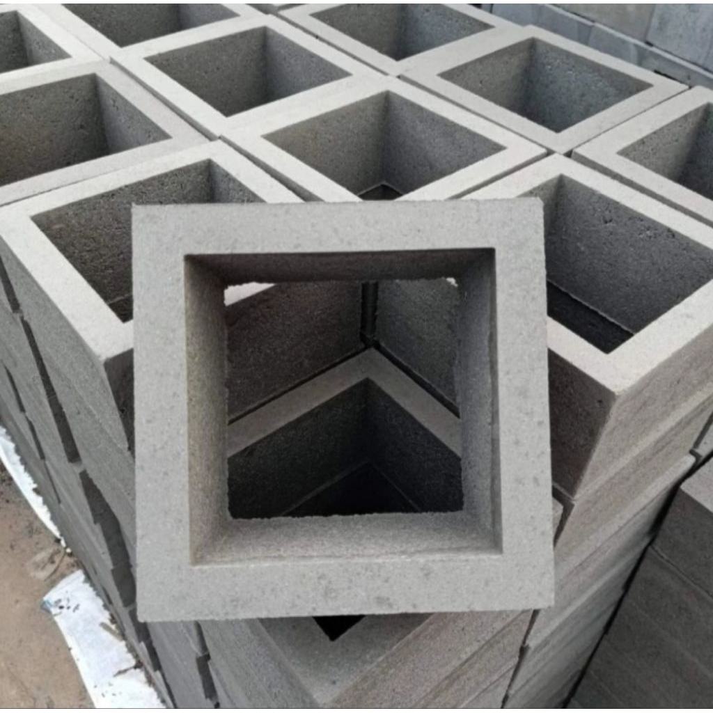Roster Beton minimalis Motif Kotak polos