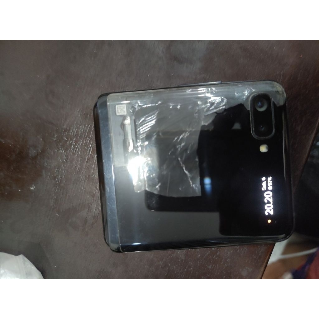 Z flip 1 minus lcd, no pin/pola