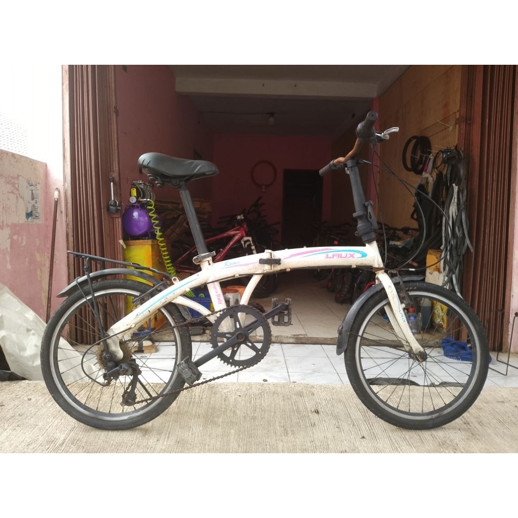 Sepeda Lipat Seken Laux Roma UK 20 Inch Speed 6 Siap Pakai