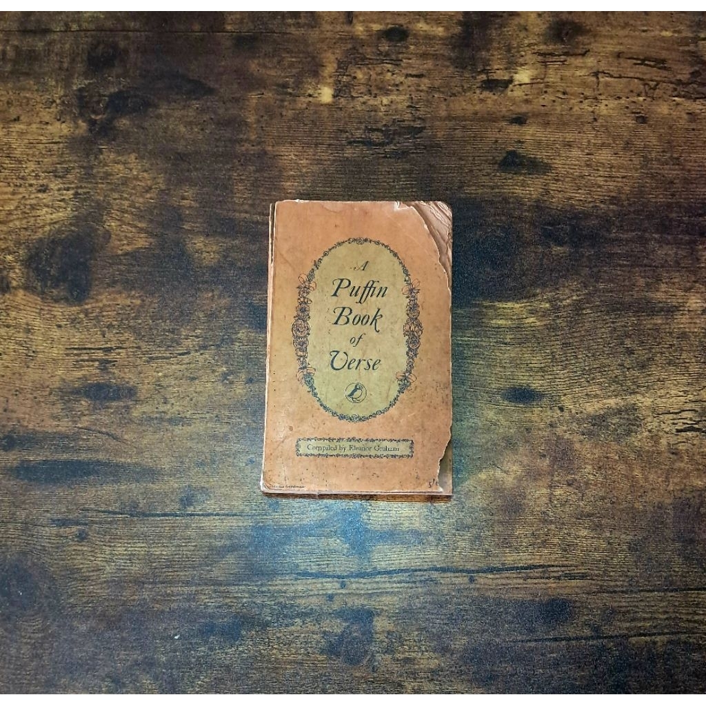 A PUFFIN BOOK OF VERSE