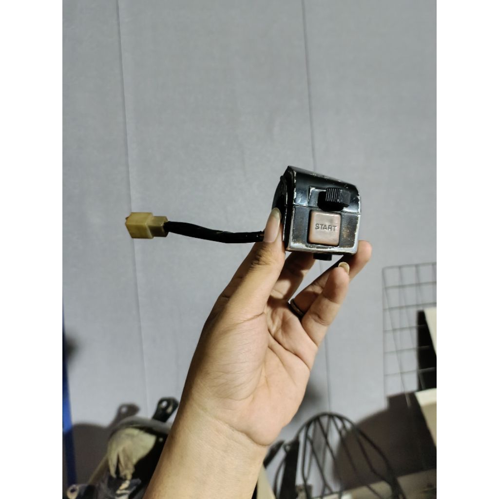 Holder kanan Astrea Grand Original