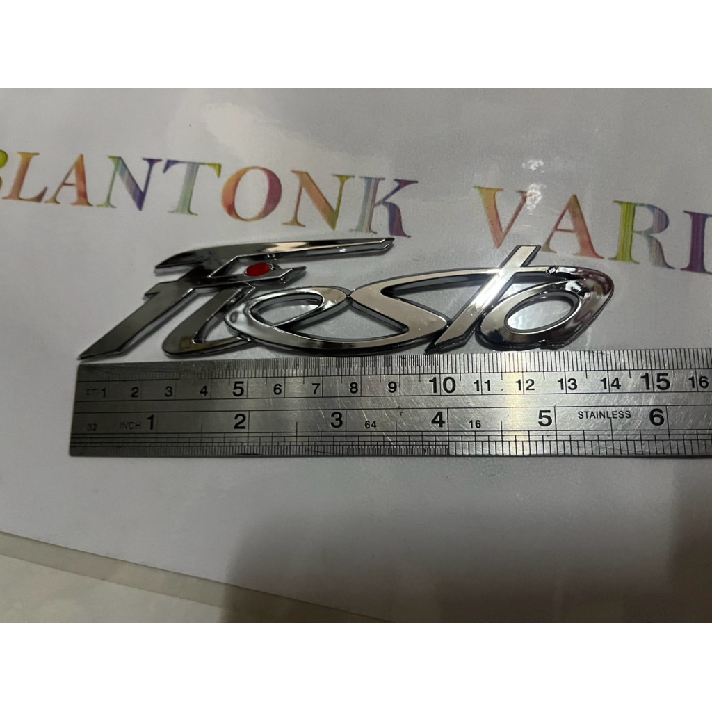 emblem Fiesta buat ford fiesta