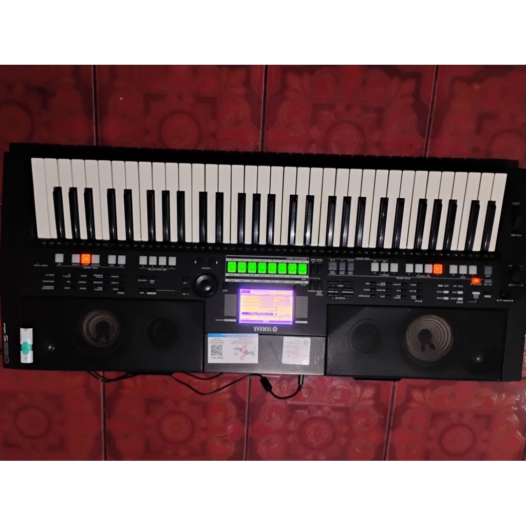 keyboard musik/ piano digital/ organ tunggal/ Yamaha PSR S550 plasdisk like new second