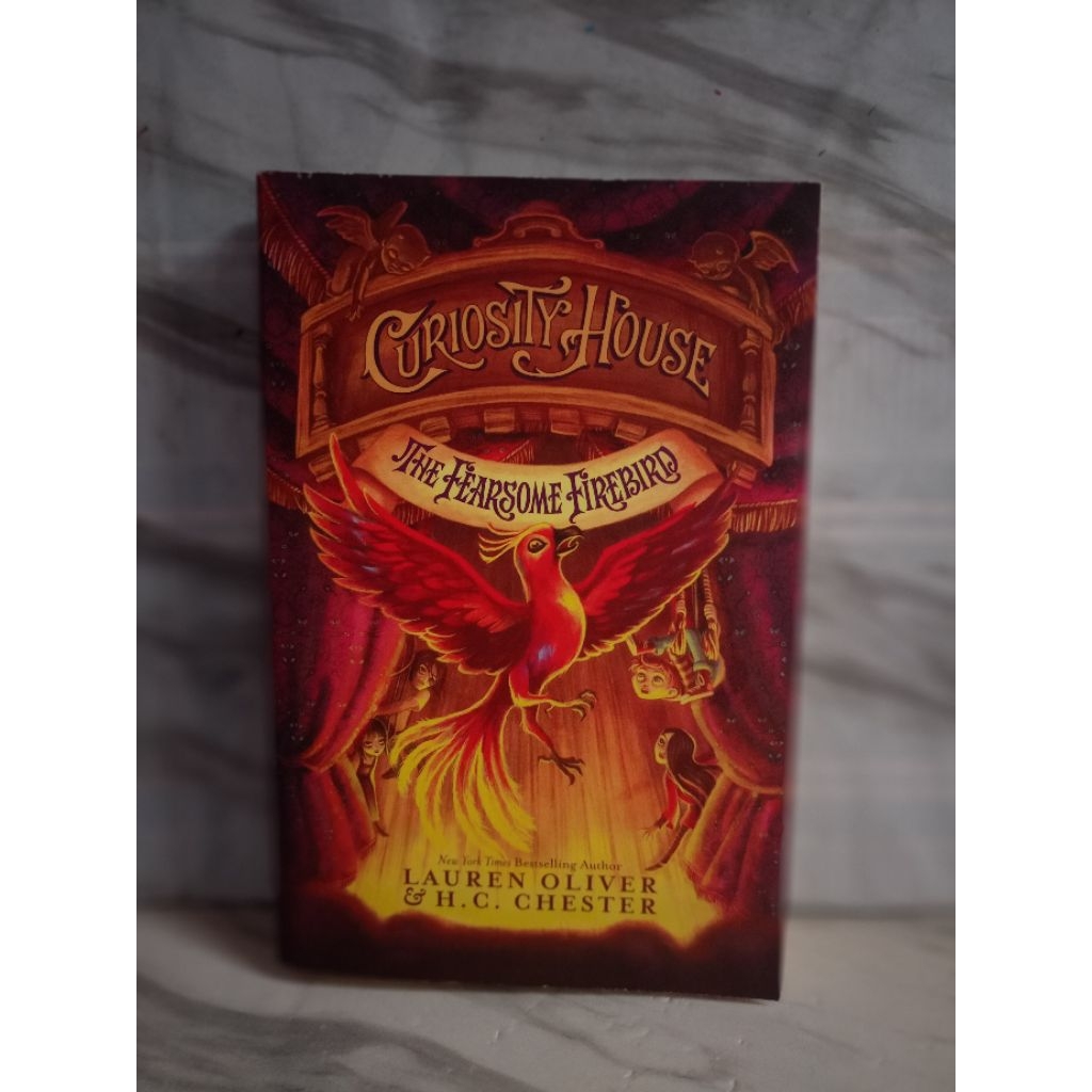 IMPORT: CURIOSITY HOUSE: THE SHRUNKEN HEAD by Lauren oliver