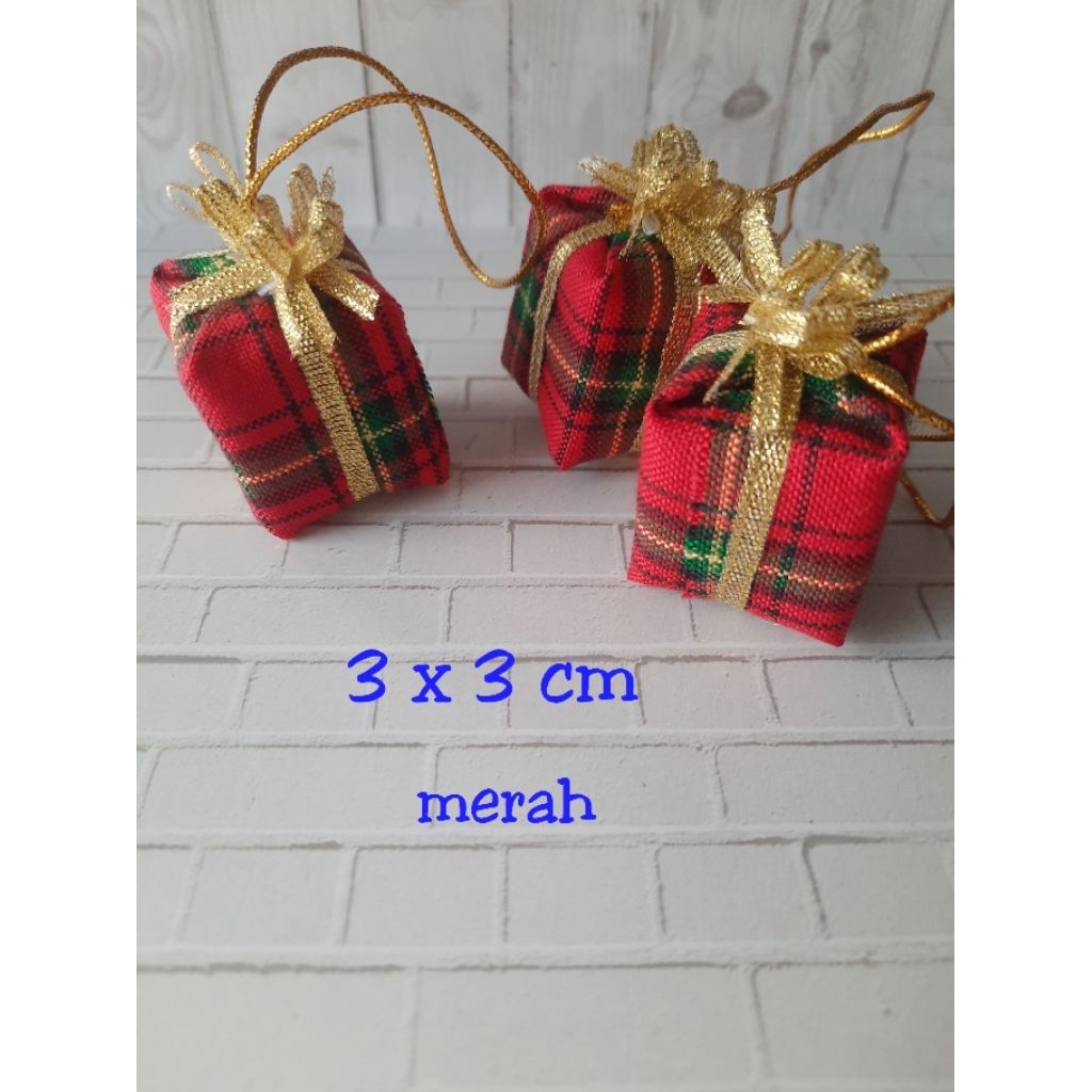 aplikasi hiasan kado natal