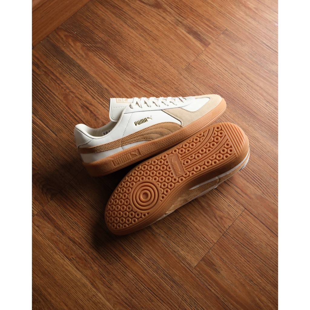 SEPATU SNEAKERS PUMA ARMY TRAINER - WHITE TAN GUM [386607 16]