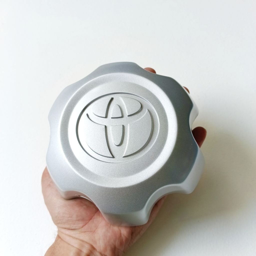dop roda tutup velg toyota Hilux 2011-2015 original (42603-0K050)