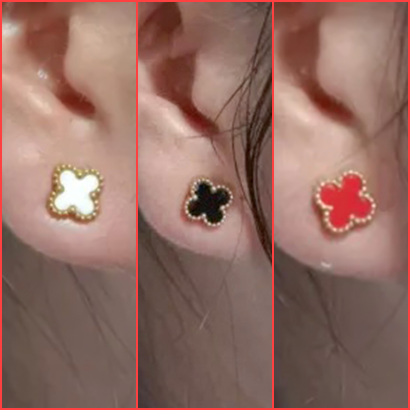 Anting giwang clover titanium anti karat