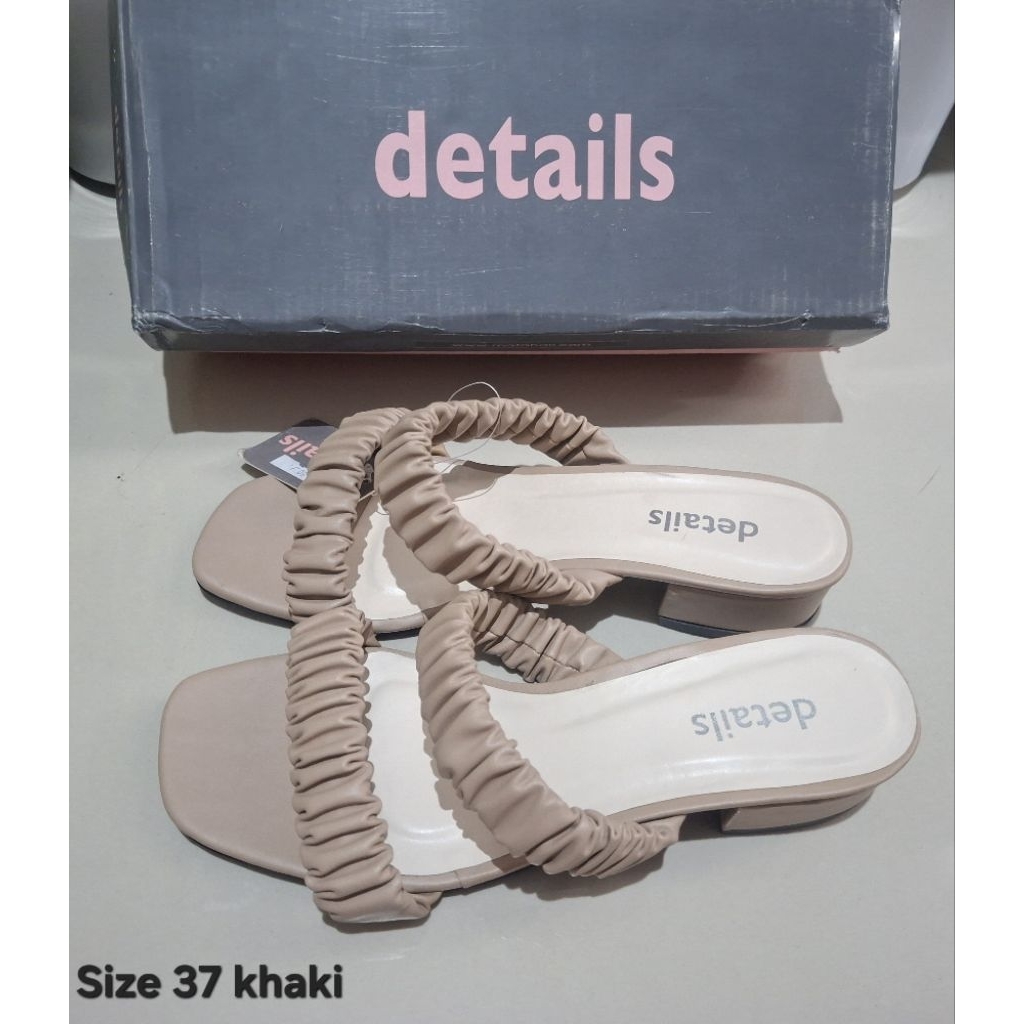 Details Sandal Wanita