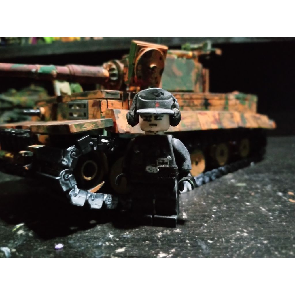 Bundle 1 set Lego Tiger 1E Tank WW2 Eastern Front Late War Model