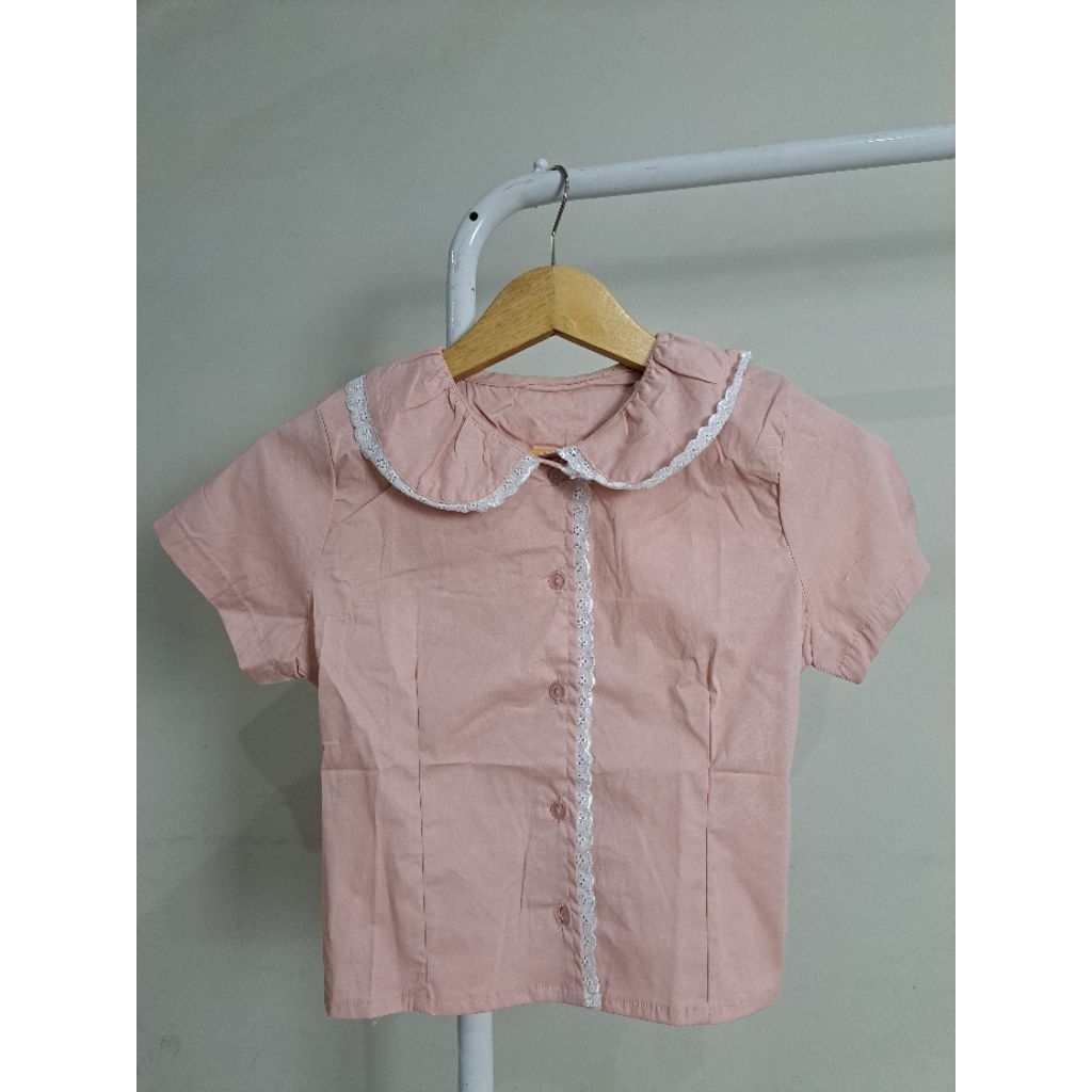 Blouse Crop Top Kerah Renda Brokat Kasual Peter Pan Cewek Korea Lengan Pendek