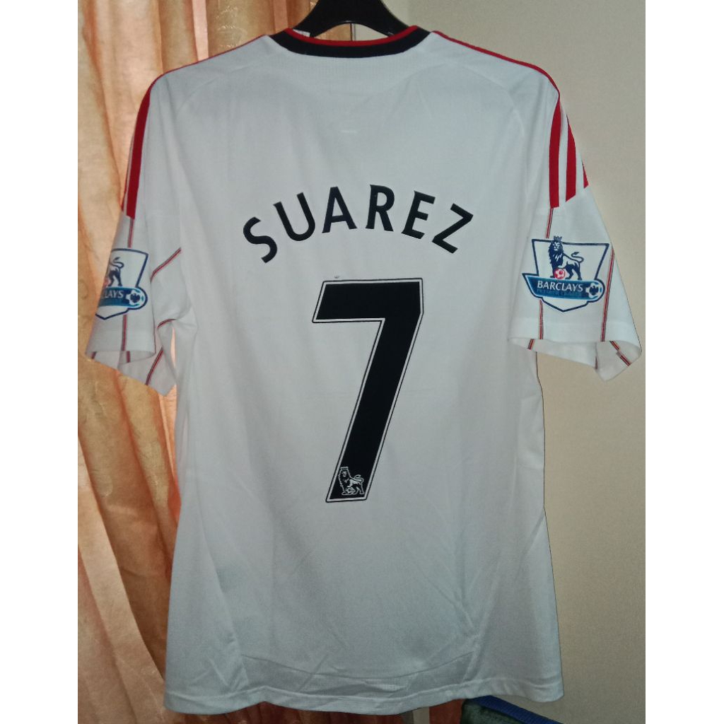 Jersey bola away kit Liverpool 2010 dan 3rd 2011