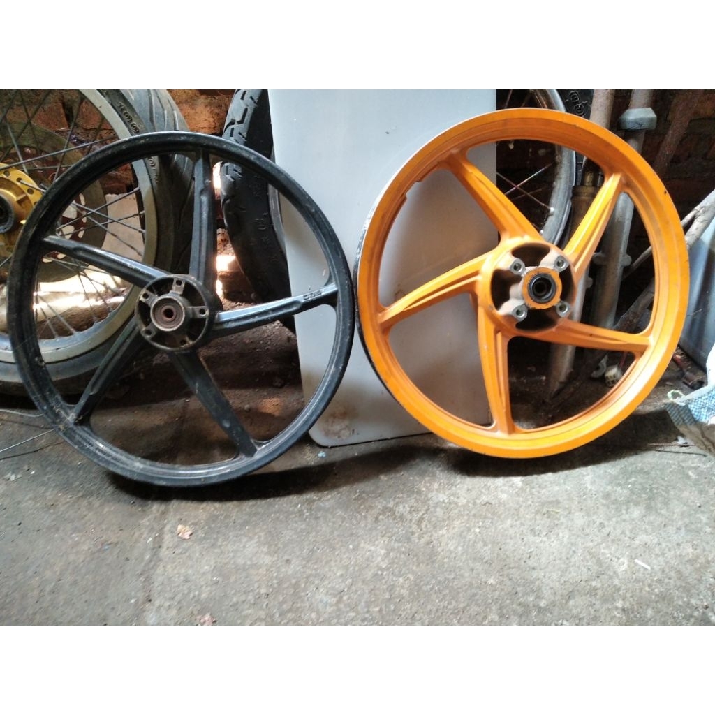 velg supra x 125 DD belakang