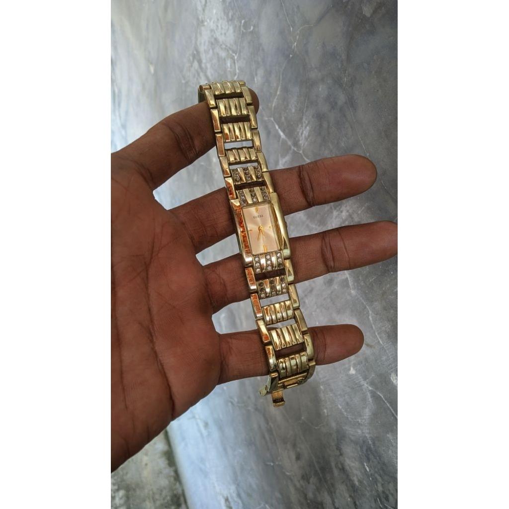 Jam tangan wanita GUESS gold second original