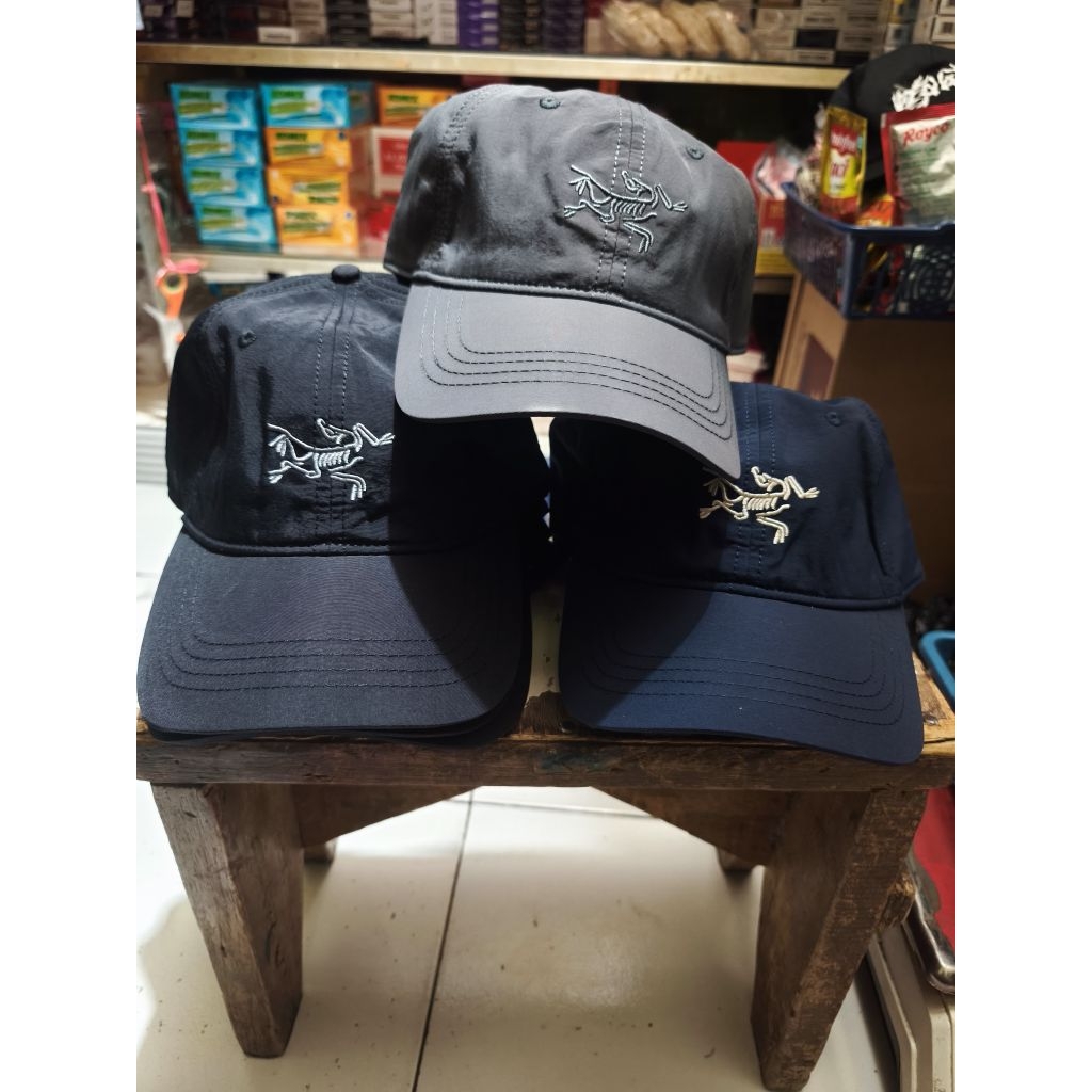 Topi Arc'teryx Outdoor