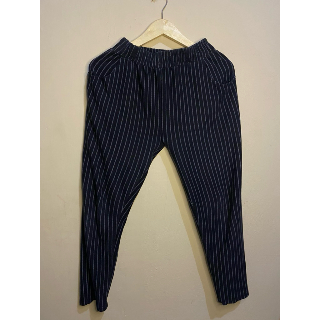 PRELOVED Celana Garis