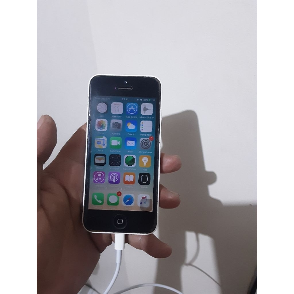 iphone.5c.lupa.includ.lupa.paswod.kodisi.mesin,normal.buat,foto,dan,vidiomasih,bisa