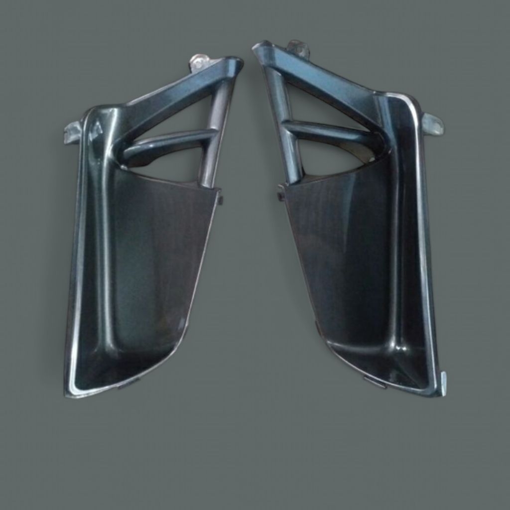 Cover Laci Supra x 125 new Batman sambung sayap dalam Supra x 125 new Batman warna abu abu