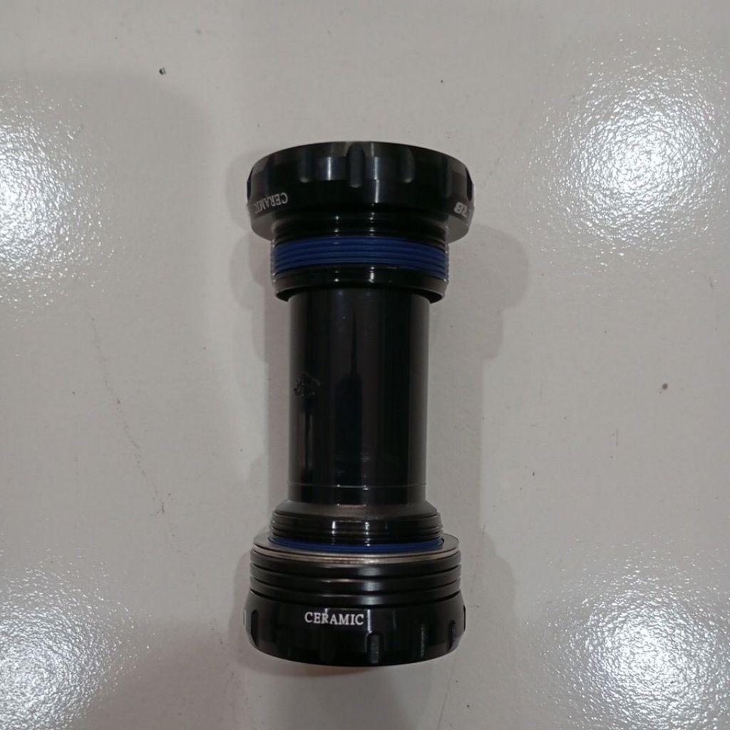 BB BOTTOM BRACKET XLR8 CERAMIC