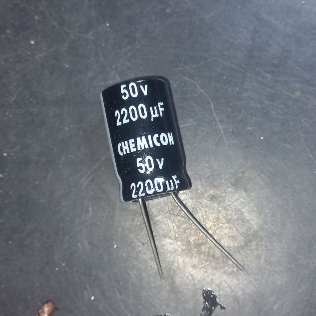 kapasitor nippon chemicon 2200uf 50v elko elco capasitor 2200 uf 50 v 2200uf/50v 2200/50