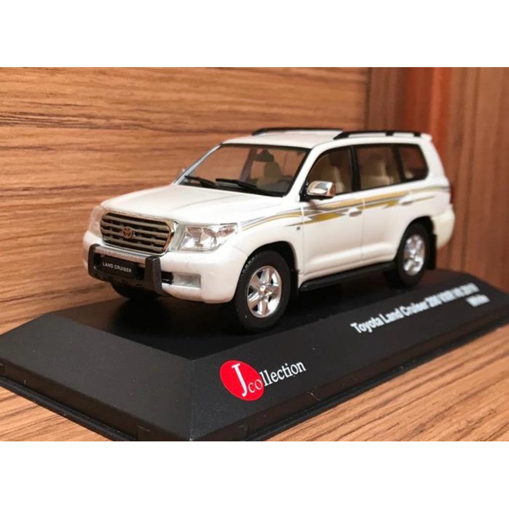 Toyota Land Cruiser TLC 200 VXR V8 - JCollection skala 1/43