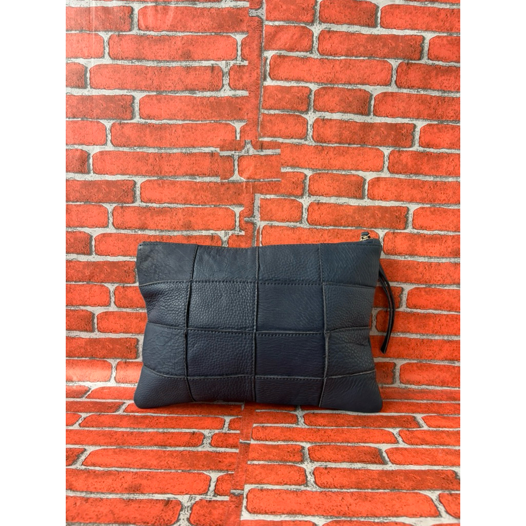 TAS CLUTCH TEMPAT TAB KULIT ASLI SECOND BRANDED NAVY / TAS HANDBAG KULIT ASLI PRIA WANITA