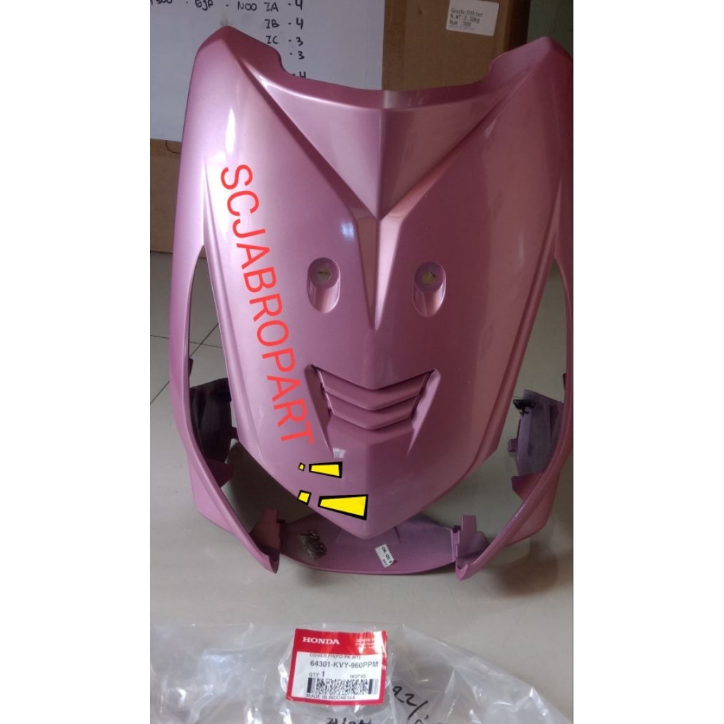 64301 KVY 960PPM..COVER FRONT PINK BEAT CARBU..ORI AHM