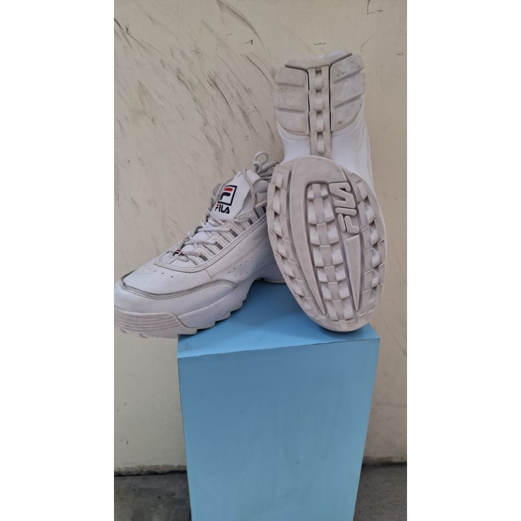 Sepatu Second Branded Fila Disruptor