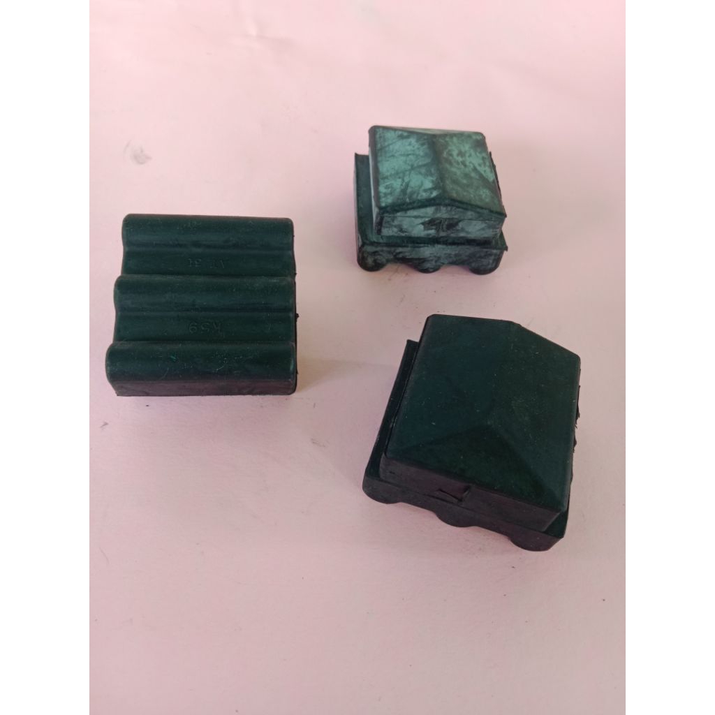 Karet Bantalan Mesin Tengah Vario 125/ 150