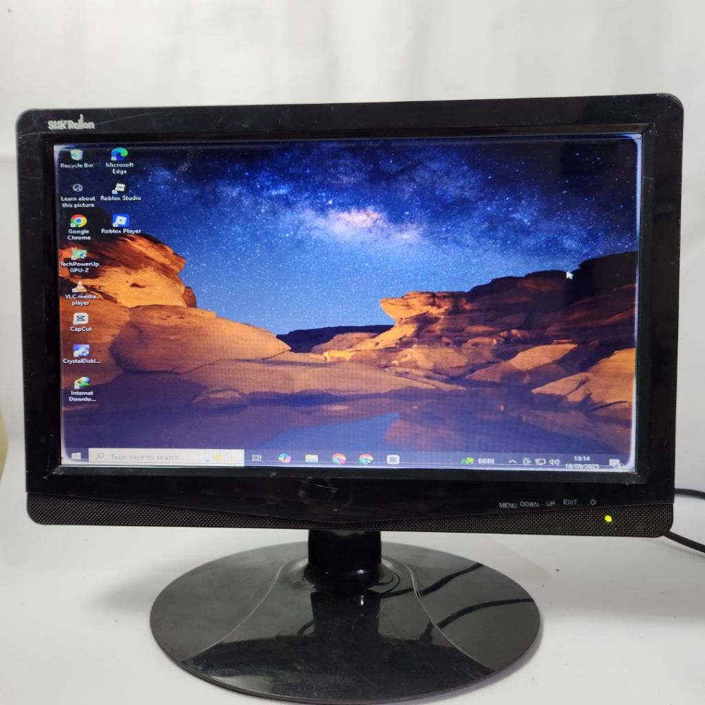 Monitor Bekas 16 Inch – Berbagai Merk – Kondisi Normal