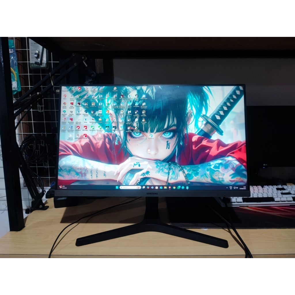 MONITOR SAMSUNG SR350 IPS PANEL SECOND MULUS