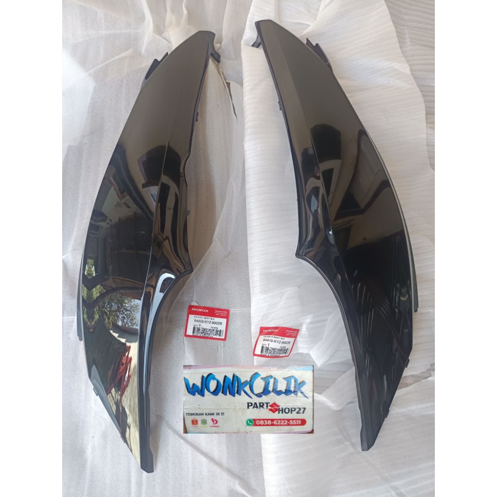 64410-KYZ-900ZB cover body belakang kiri kanan honda supra x125 helm in hitam original ahm