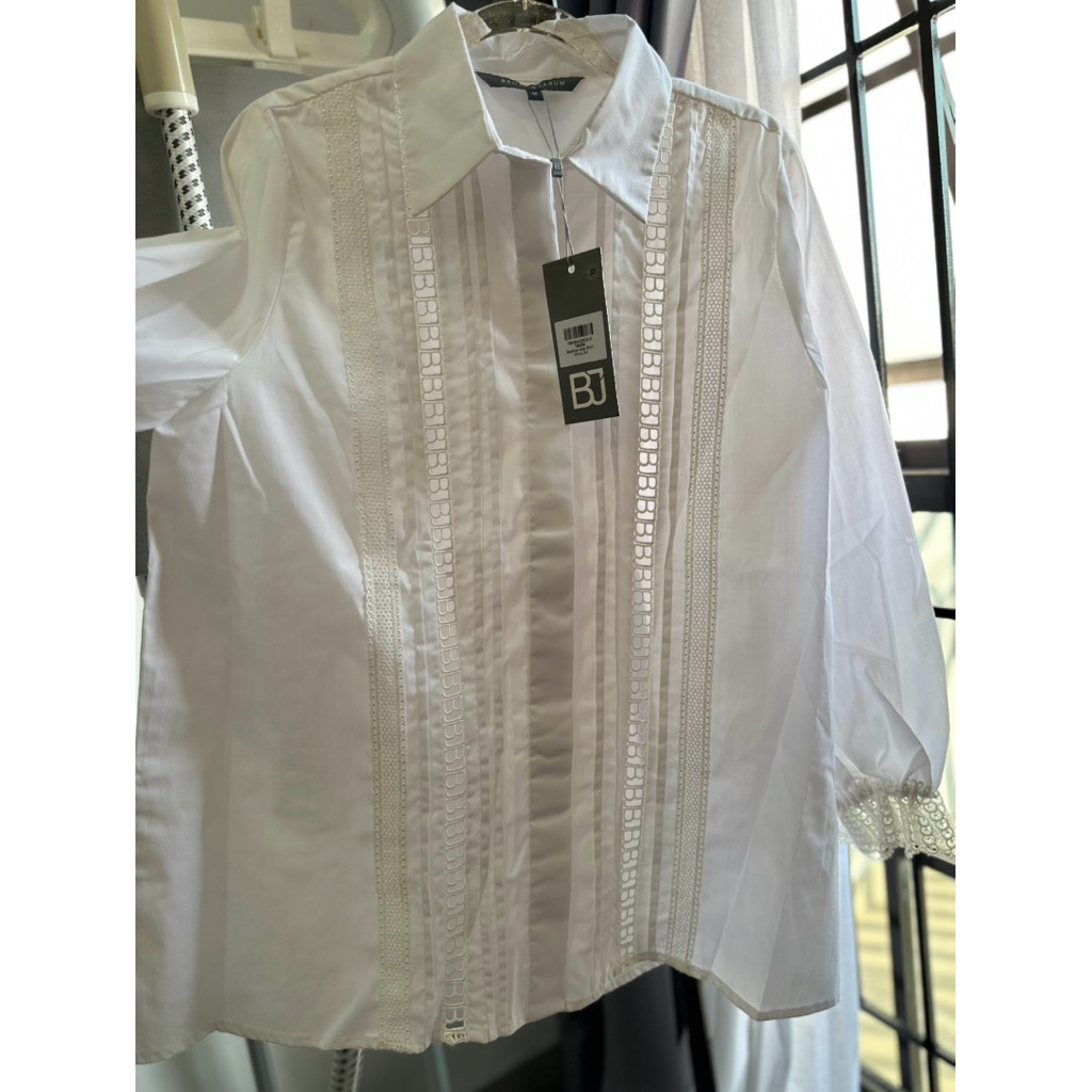 New with Tag Benang Jarum Monogram Beatric Lace Top, full atas smpe bawah bJ bj Bj lace. size  M