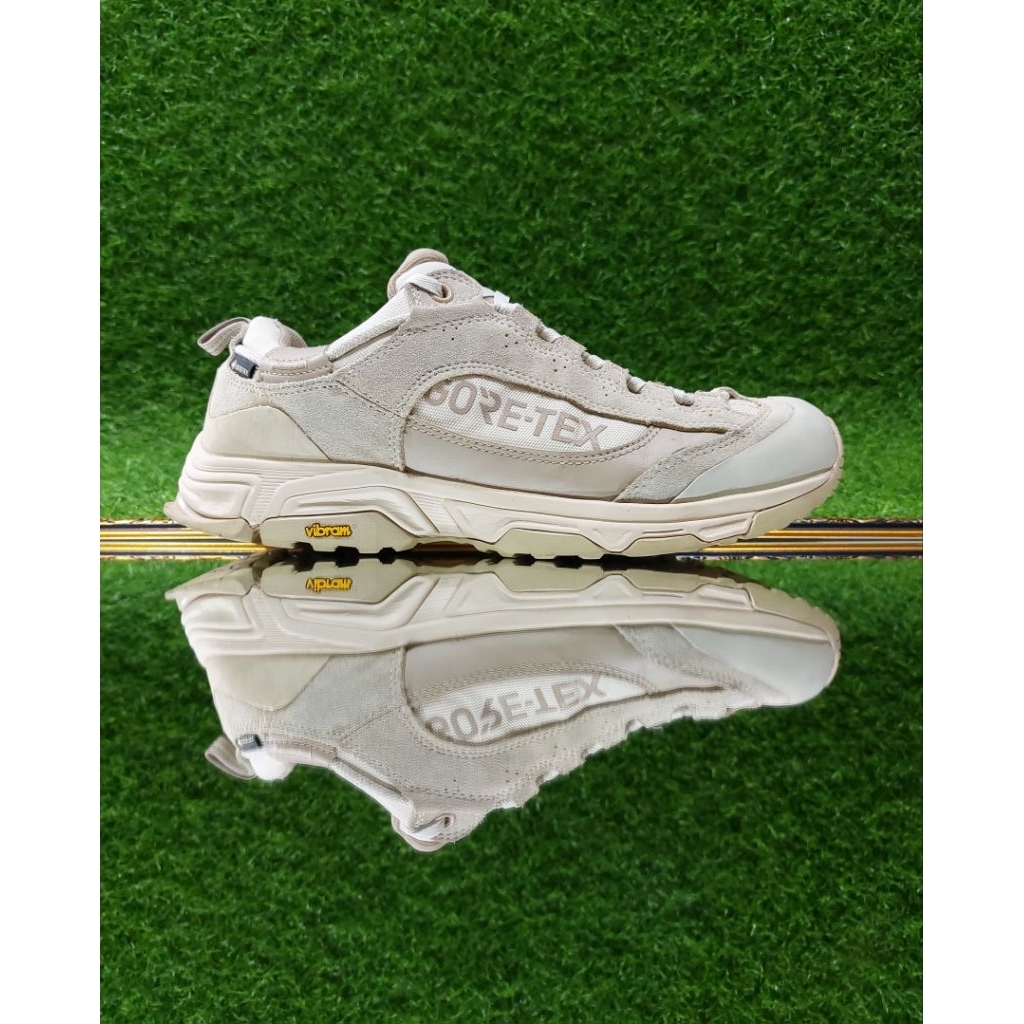 sepatu gunung trekking kolon sport size 42,5