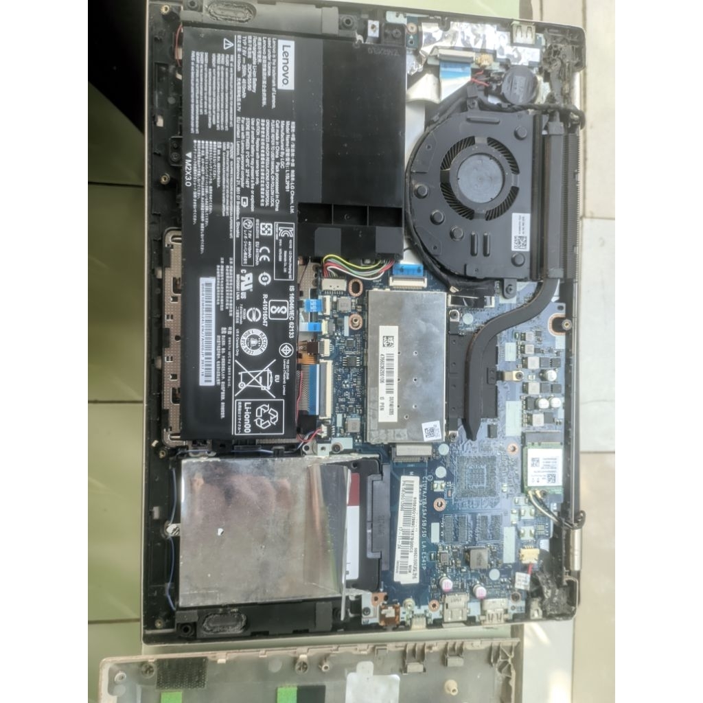 mesin lenovo yoga 520